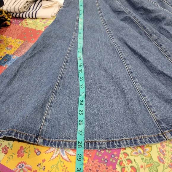 Madewell Flared Denim Midi Skirt: Airy Denim Edition Size 23 / XXS NWT - Picture 12 of 12